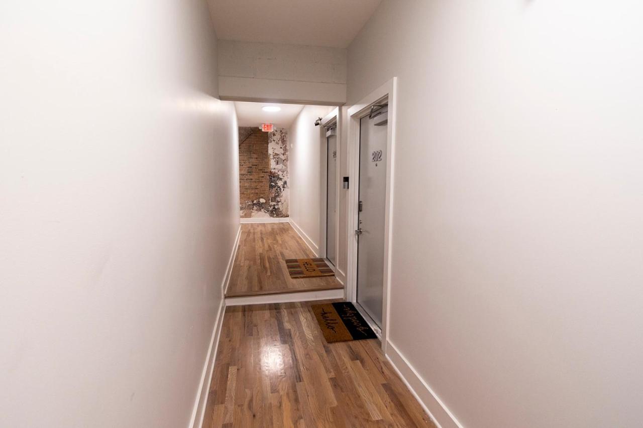 Spacious 2 Bed 2 Bath Downtown Otr Condo Minutes Walk To The Reds Bengals Stadium & More! 신시내티 외부 사진
